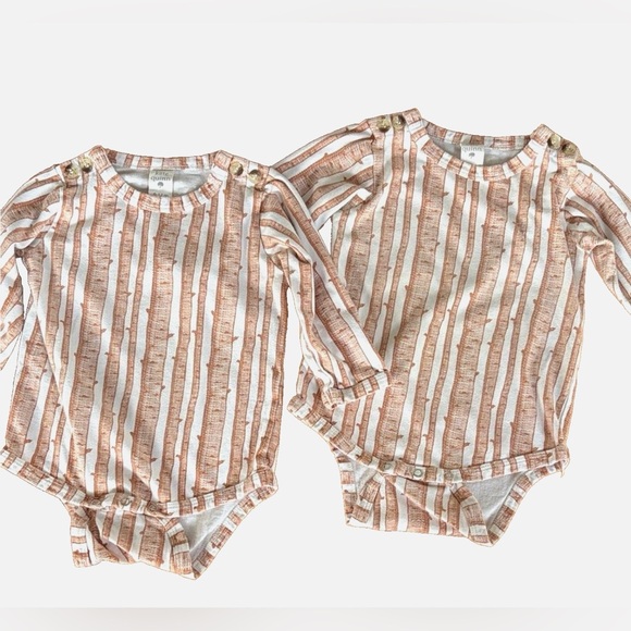 kate quinn Other - Kate Quinn Organic Cotton Woodland Tree Bodysuit Set 6-12M Twins Matching Lot
